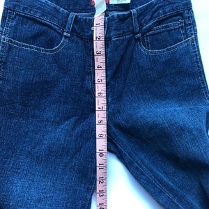 Max Jeans boot cut blue jeans size 2